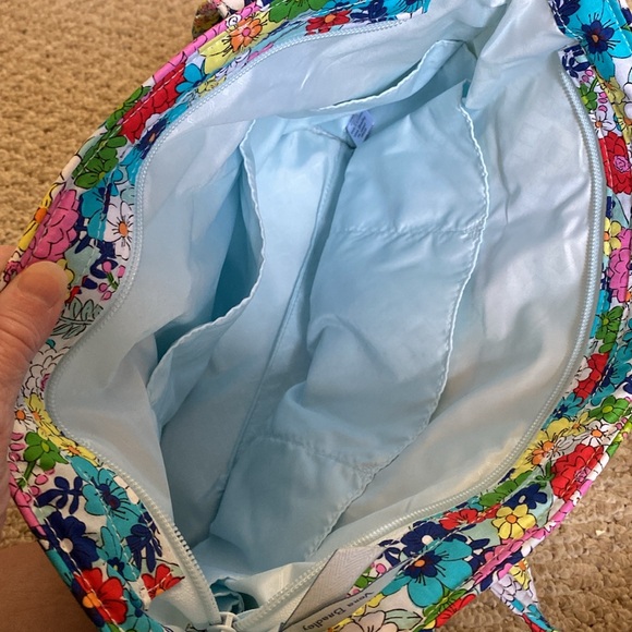 NWT Vera Bradley Small Vera tote in Far Out Floral - Picture 6 of 8